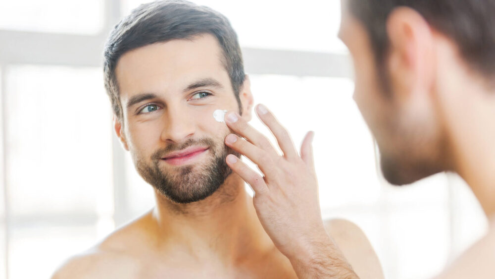 روتین پوستی آقایان چگونه می‌باشد؟ + ۷ قدم برای حفاظت از پوستشان